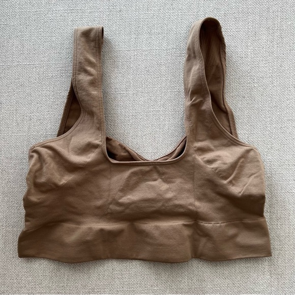 ✨Host Pick✨ YITTY Lizzo Nearly Naked Shaping Midi Bra - Picture 7 of 11